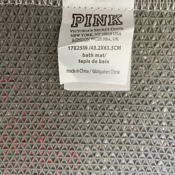 Fuzzy Victoria Secret Bath Mat - Picture 4 of 4